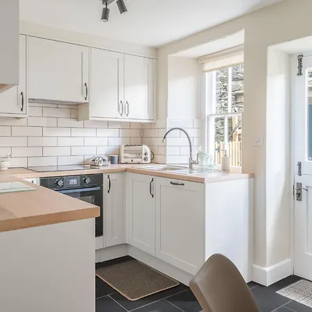 4 Dixon Ground In Holiday home *