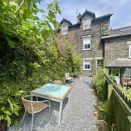 4 Dixon Ground In Holiday home *